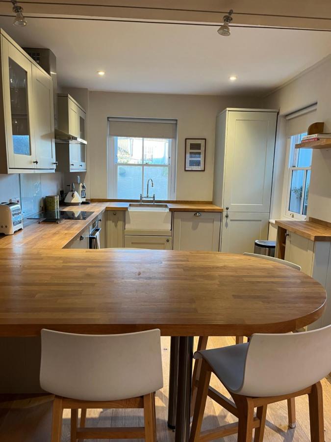 Billie's Seaside Retreat * Lyme Regis